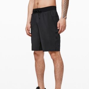 Lululemon T.H.E. Short 9” Liner